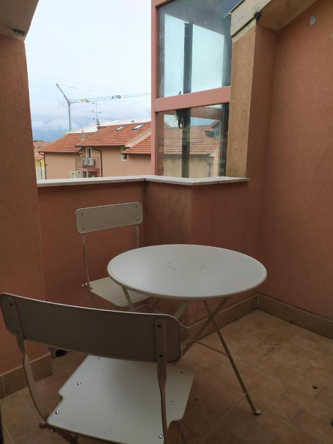 La Mansarda Della Luna Pietra Ligure Zewnętrze zdjęcie